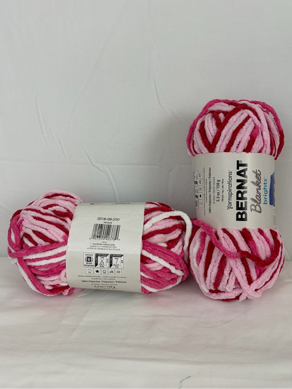 Bernat Blanket Brights Yarn Raspberry Ribbon Varg 5.3 oz - 2 skein set